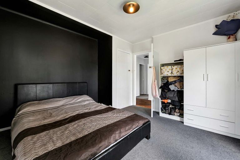 Photo of property in 188 Huatoki Street, Upper Vogeltown, New Plymouth, 4310