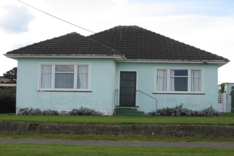 Photo of property in 11a Kowhai Street, Castlecliff, Whanganui, 4501