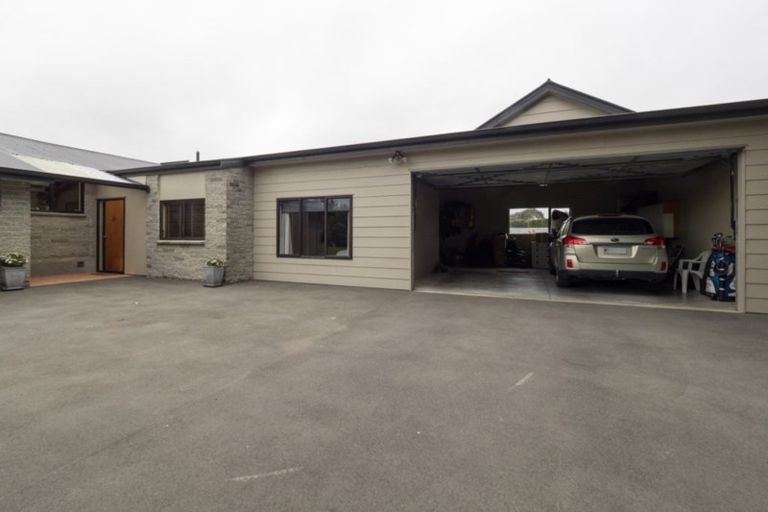 Photo of property in 126 Johnstone Street, Tinwald, Ashburton, 7774