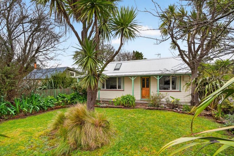Photo of property in 138 Fitzherbert Street, Featherston, 5710