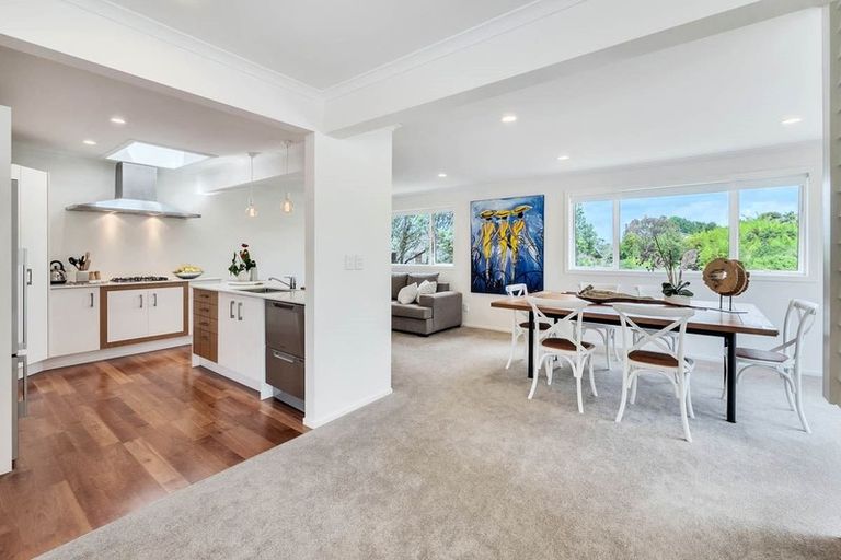 Photo of property in 32k Parr Terrace, Castor Bay, Auckland, 0620