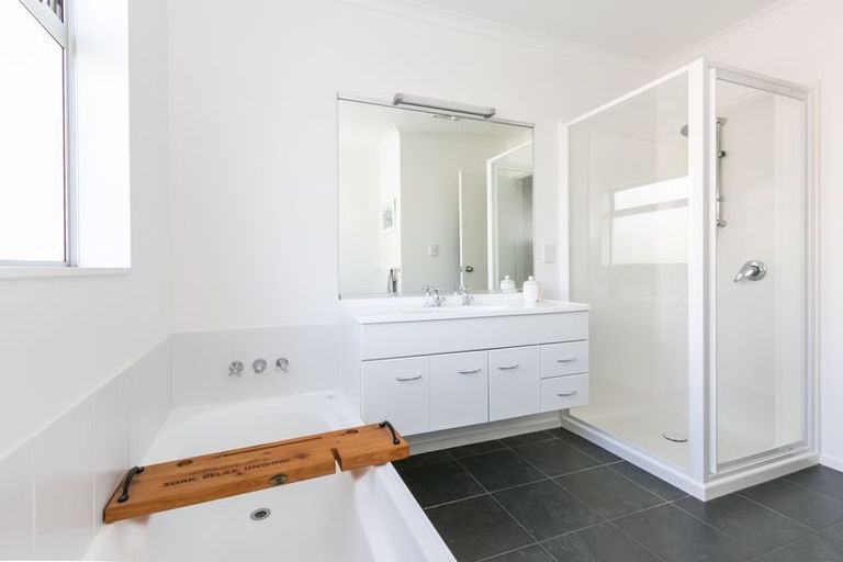 Photo of property in 182a Te Awa Avenue, Awatoto, Napier, 4110