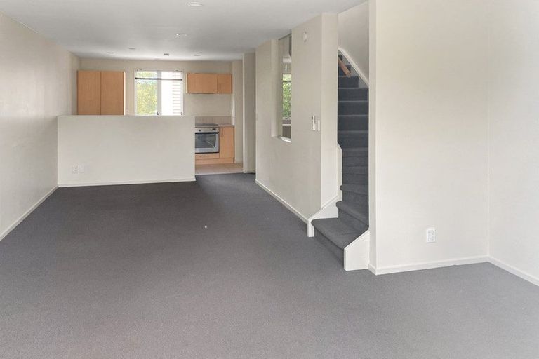 Photo of property in 7 Albionvale Road, Glen Eden, Auckland, 0602