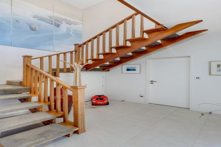 Photo of property in 24 Clovelly Road, Bucklands Beach, Auckland, 2012