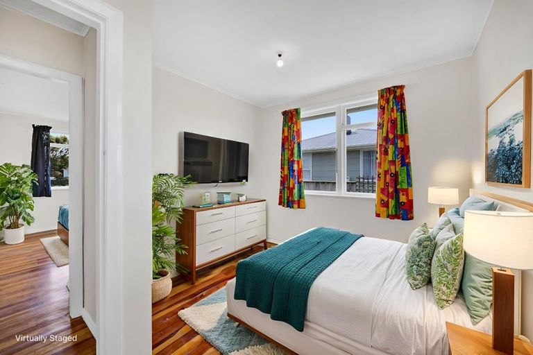 Photo of property in 6 Mcguire Street, Hawera, 4610