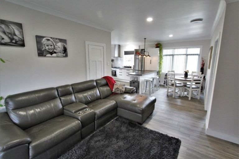 Photo of property in 21 West Road, Tokoroa, 3491