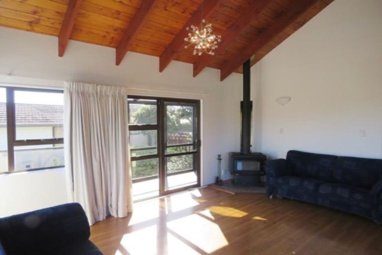 Photo of property in 19 Kellyville Heights, Merrilands, New Plymouth, 4312