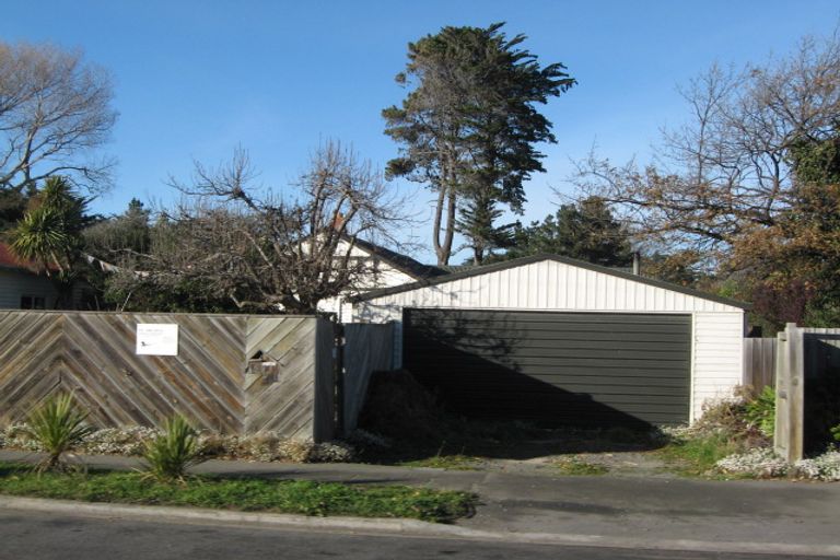 Photo of property in 65a Bowhill Road, New Brighton, Christchurch, 8083