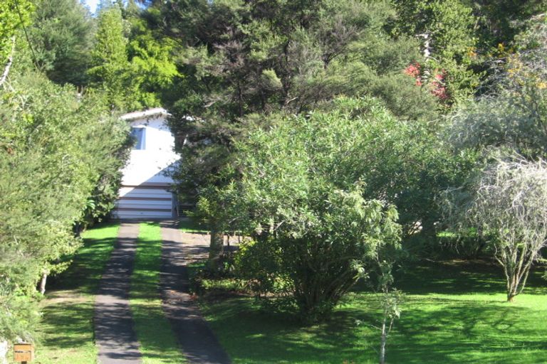 Photo of property in 155 Laingholm Drive, Laingholm, Auckland, 0604