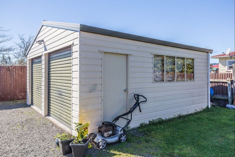 Photo of property in 154a Winchester Street, Levin, 5510