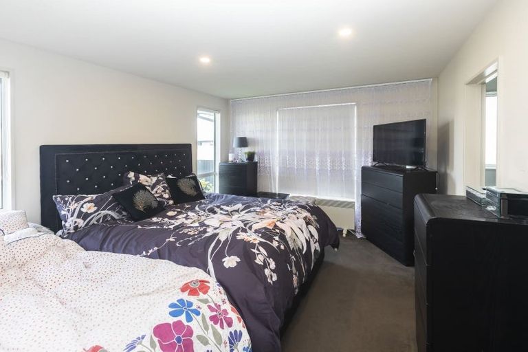 Photo of property in 4 Kingsbridge West, Burwood, Christchurch, 8083