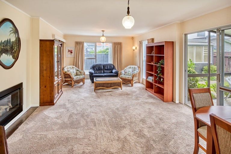 Photo of property in 73a Queens Grove, Hutt Central, Lower Hutt, 5010