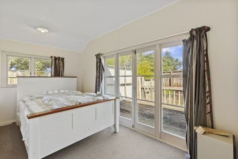 Photo of property in 4 Alloway Street, Westgate, Auckland, 0614