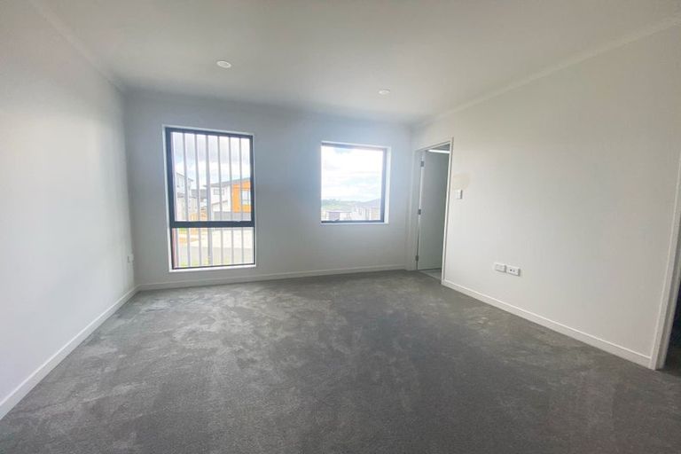 Photo of property in 73 Michael Bosher Way, Flat Bush, Auckland, 2019
