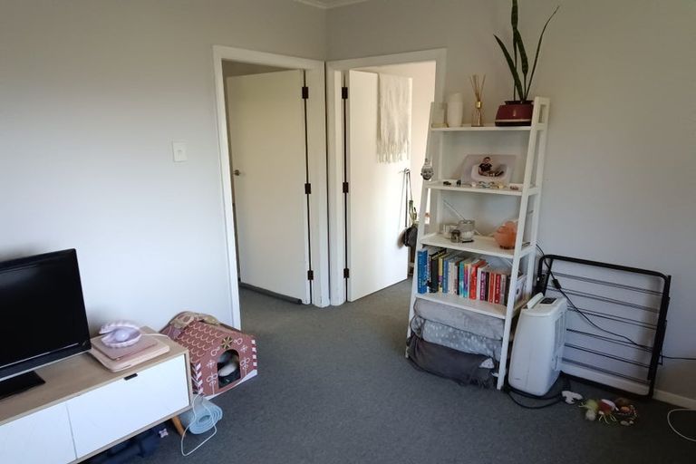 Photo of property in 12a Tyne Street, Island Bay, Wellington, 6023