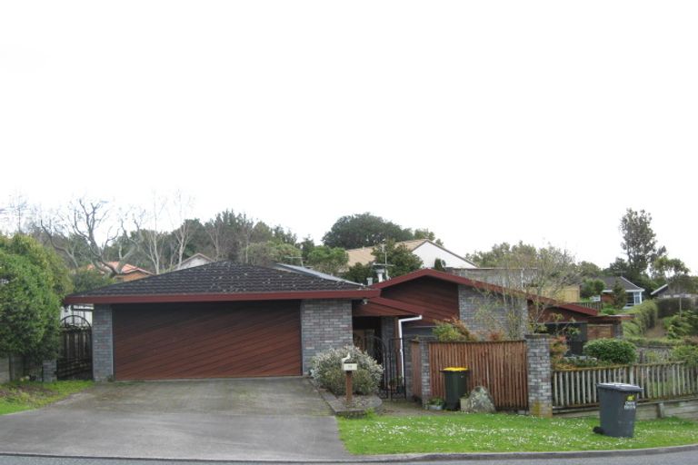Photo of property in 73 Karina Road, Merrilands, New Plymouth, 4312