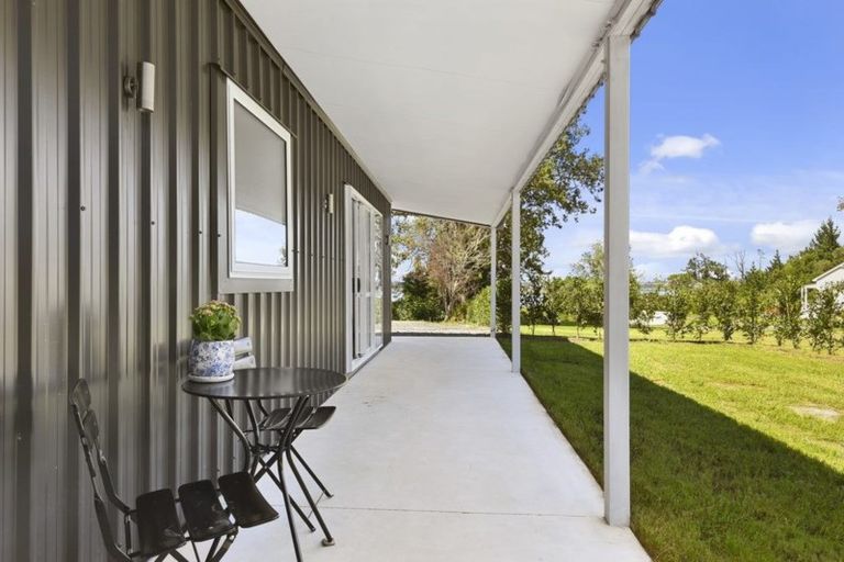 Photo of property in 34 Merewhira Road, Paremoremo, Albany, 0793