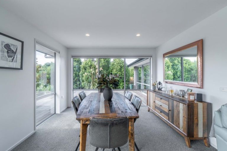 Photo of property in 30 Kakariki Way, Otatara, Invercargill, 9879