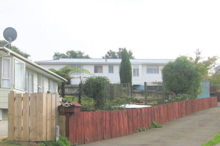 Photo of property in 69 Beaumaris Crescent, Ascot Park, Porirua, 5024