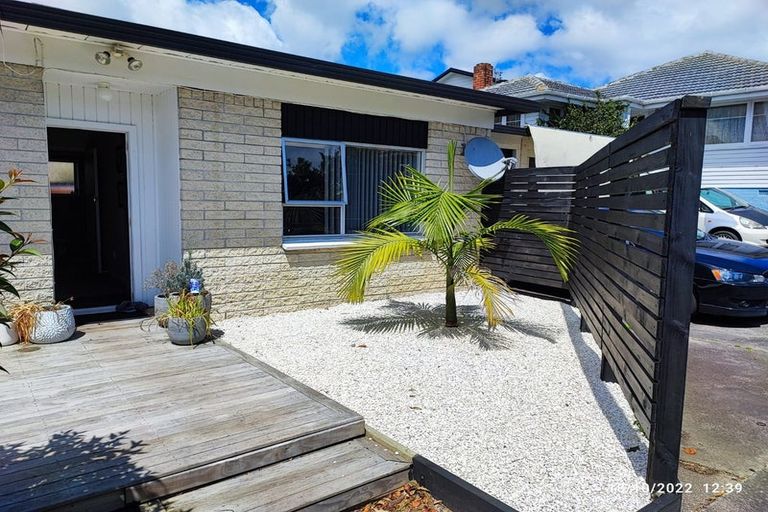 Photo of property in 1/11 Beaumonts Way, Manurewa, Auckland, 2102