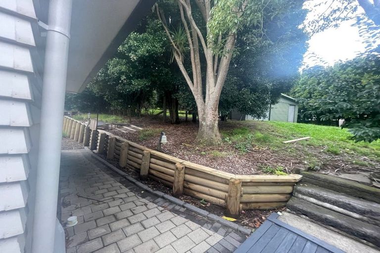 Photo of property in 87 Point View Drive, East Tamaki Heights, Auckland, 2016