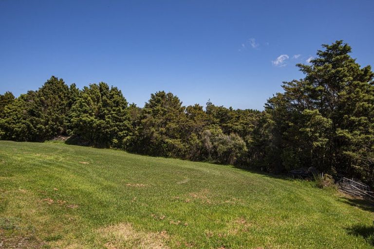 Photo of property in 96 Franklin Road, Parua Bay, 0192