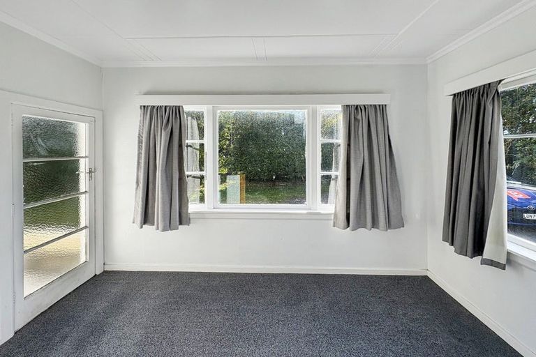 Photo of property in 2/4 Rodney Street, Waiwhetu, Lower Hutt, 5010