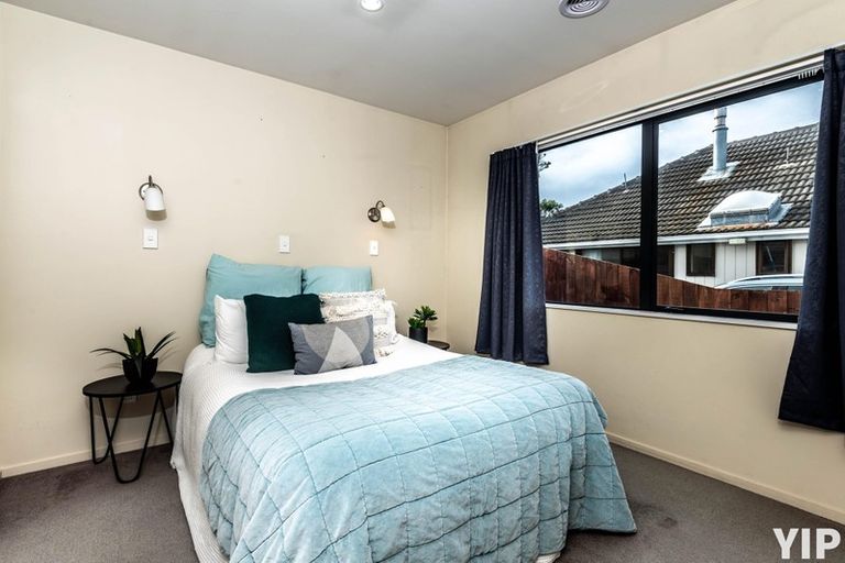 Photo of property in 36c Horokiwi Road West, Newlands, Wellington, 6037