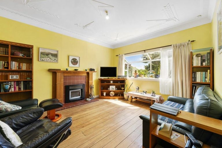 Photo of property in 73 Totara Road, Miramar, Wellington, 6022
