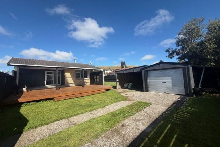 Photo of property in 13 Melton Place, Tokoroa, 3420