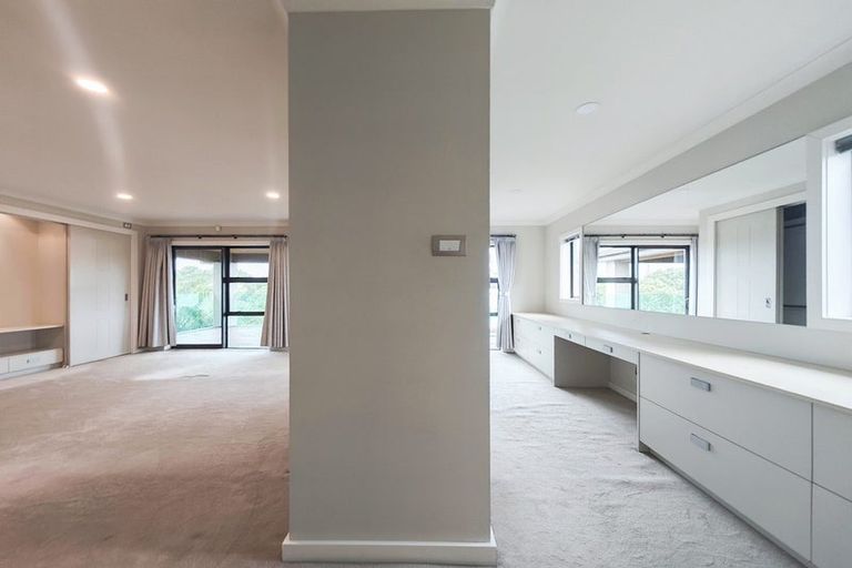 Photo of property in 4 Montrose Terrace, Mairangi Bay, Auckland, 0630