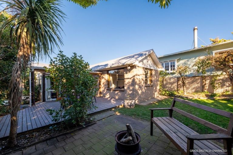 Photo of property in 4 Pacific Road, North New Brighton, Christchurch, 8083