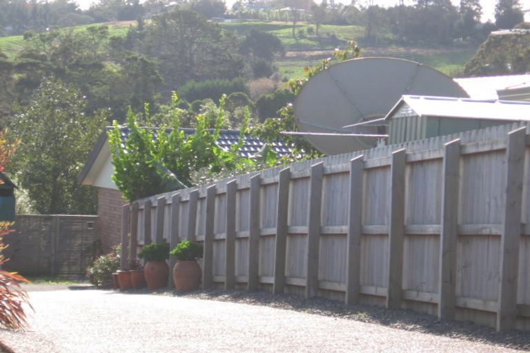 Photo of property in 7 Meridian Court, Oteha, Auckland, 0632