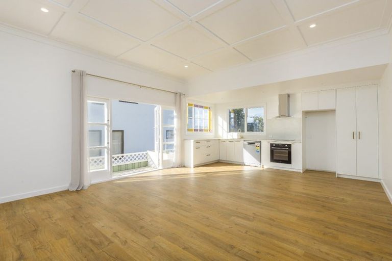 Photo of property in 21 Fort Street, Cambridge, 3434