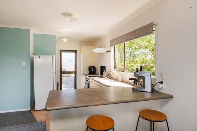 Photo of property in 18a Montrose Place, Takaro, Palmerston North, 4412