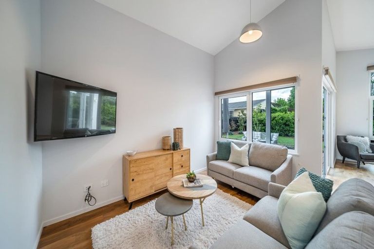 Photo of property in 24 Fovant Street, Russley, Christchurch, 8042