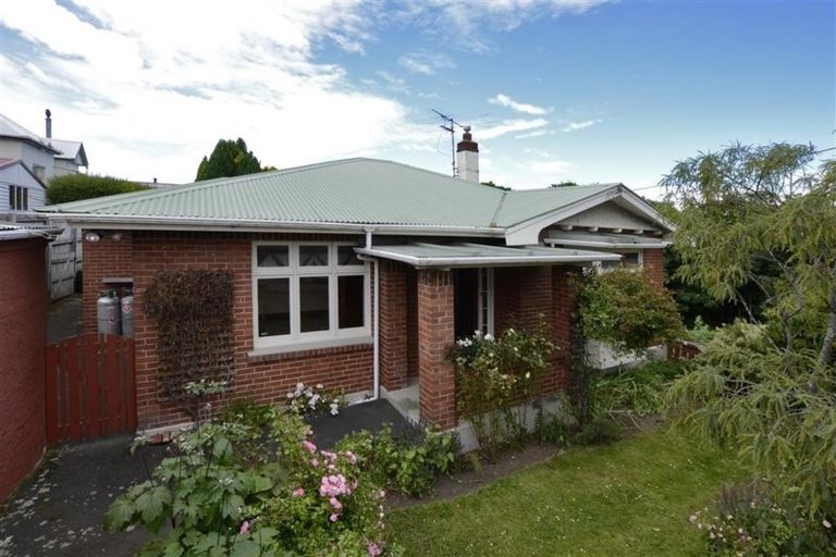 Photo of property in 25 Neidpath Road, Mornington, Dunedin, 9011