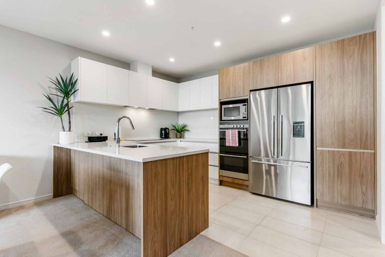 Photo of property in 102/1 Cavalli Road, Long Bay, Auckland, 0630