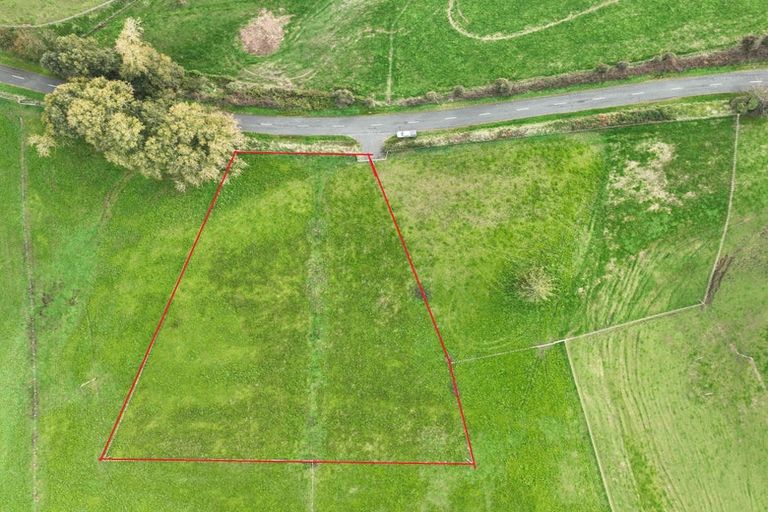 Photo of property in 228 Waimanu Road, Pukeatua, 3880