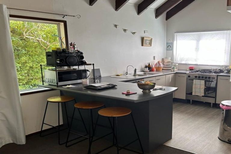 Photo of property in 17 Odin Place, Beach Haven, Auckland, 0626