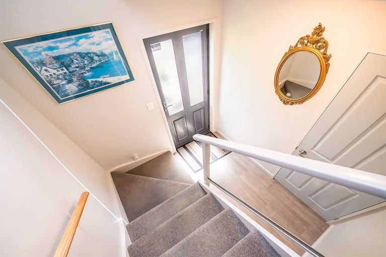 Photo of property in 2 Ross Street, Opua, 0200