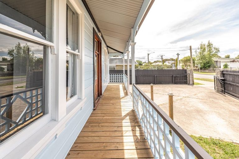 Photo of property in 65 Carlton Avenue, Gonville, Wanganui, 4501