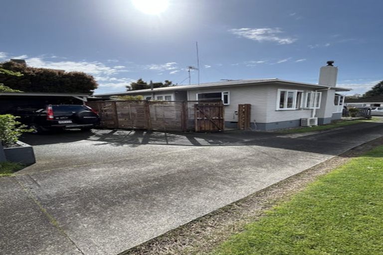 Photo of property in 25a Roys Road, Parkvale, Tauranga, 3112