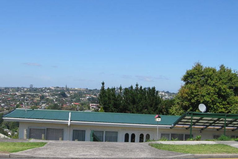 Photo of property in 142 Carlisle Road, Northcross, Auckland, 0632