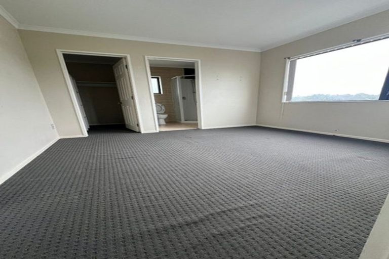 Photo of property in 3b Harrington Road, Henderson, Auckland, 0610