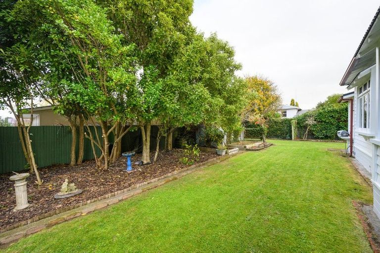 Photo of property in 74 Pitama Road, Awapuni, Palmerston North, 4412