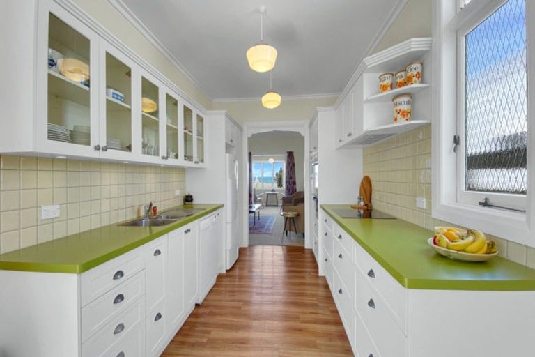 Photo of property in 36 The Esplanade, Westshore, Napier, 4110