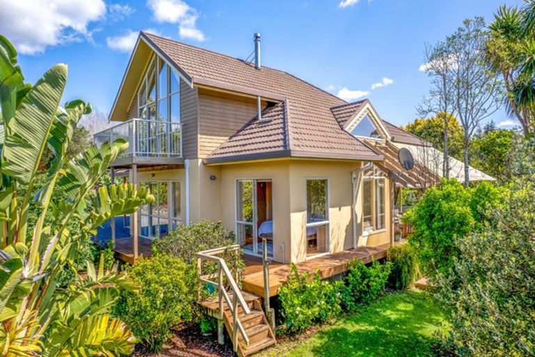 Photo of property in 27 Ruru Lane, Kerikeri, 0230