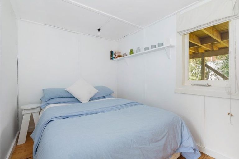 Photo of property in 24 Wehiwehi Road, Matapouri, Whangarei, 0173