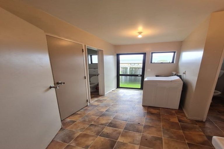 Photo of property in 25 Vicki Street, Sockburn, Christchurch, 8042